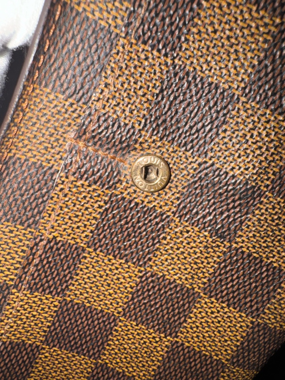 Louis Vuitton
 Damier Ebene Pattern Sarah Wallet - Picture 12 of 17